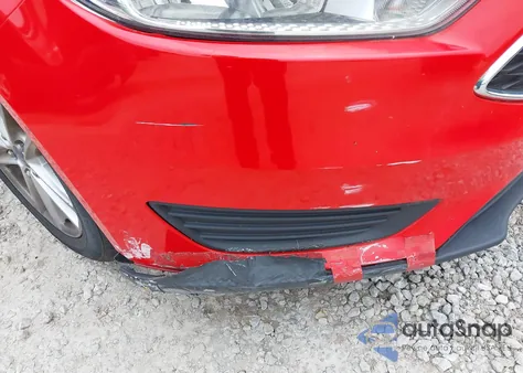 2015 Ford Focus Se из США, поврежденный, VIN 1FADP3K26FL301057